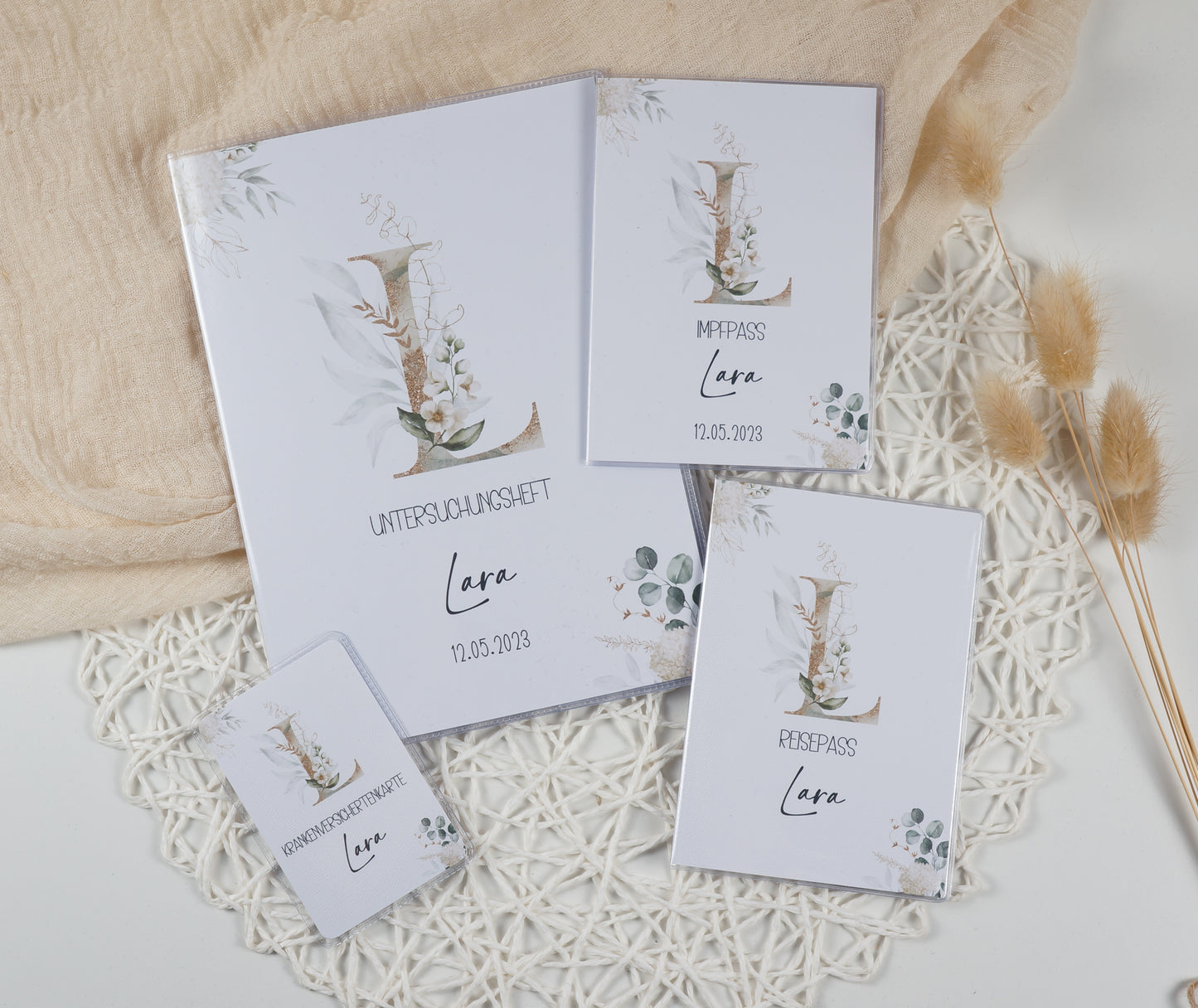 U-Heft/Impfpass/Reisepass personalisiert BUCHSTABE GOLD WEIß- Geschenk zur Geburt Passport Covers Papier Träume