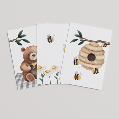 Kinderzimmer Poster 3er Set BÄRCHEN MIT BIENEN Wandbild Kinderposter Geschenk zur Geburt / Einschulung Papier Träume