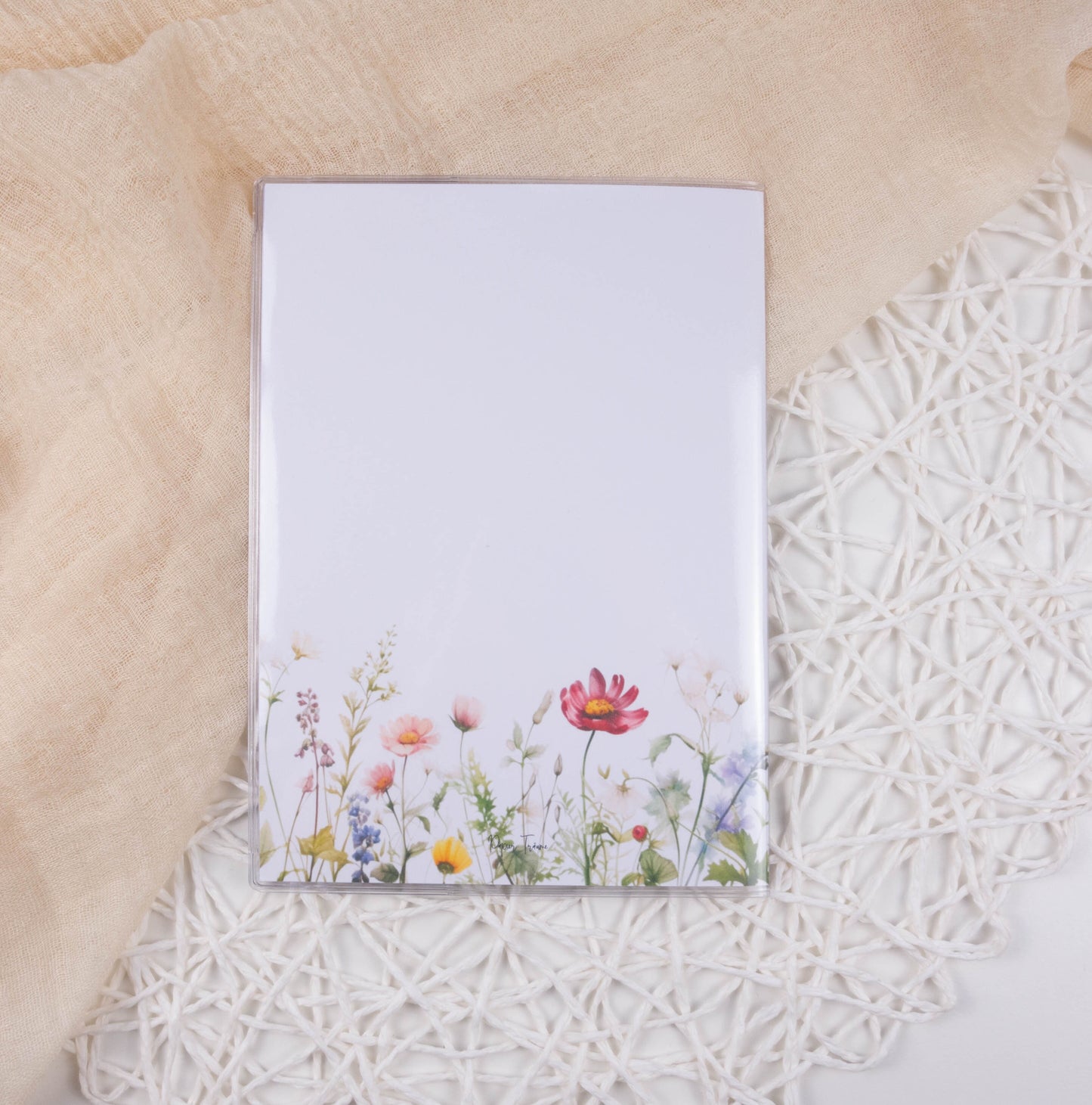 Mutterpass Hülle personalisiert BUNTE WIESE | Geschenkidee zur Schwangerschaft Passport Covers Papier Träume
