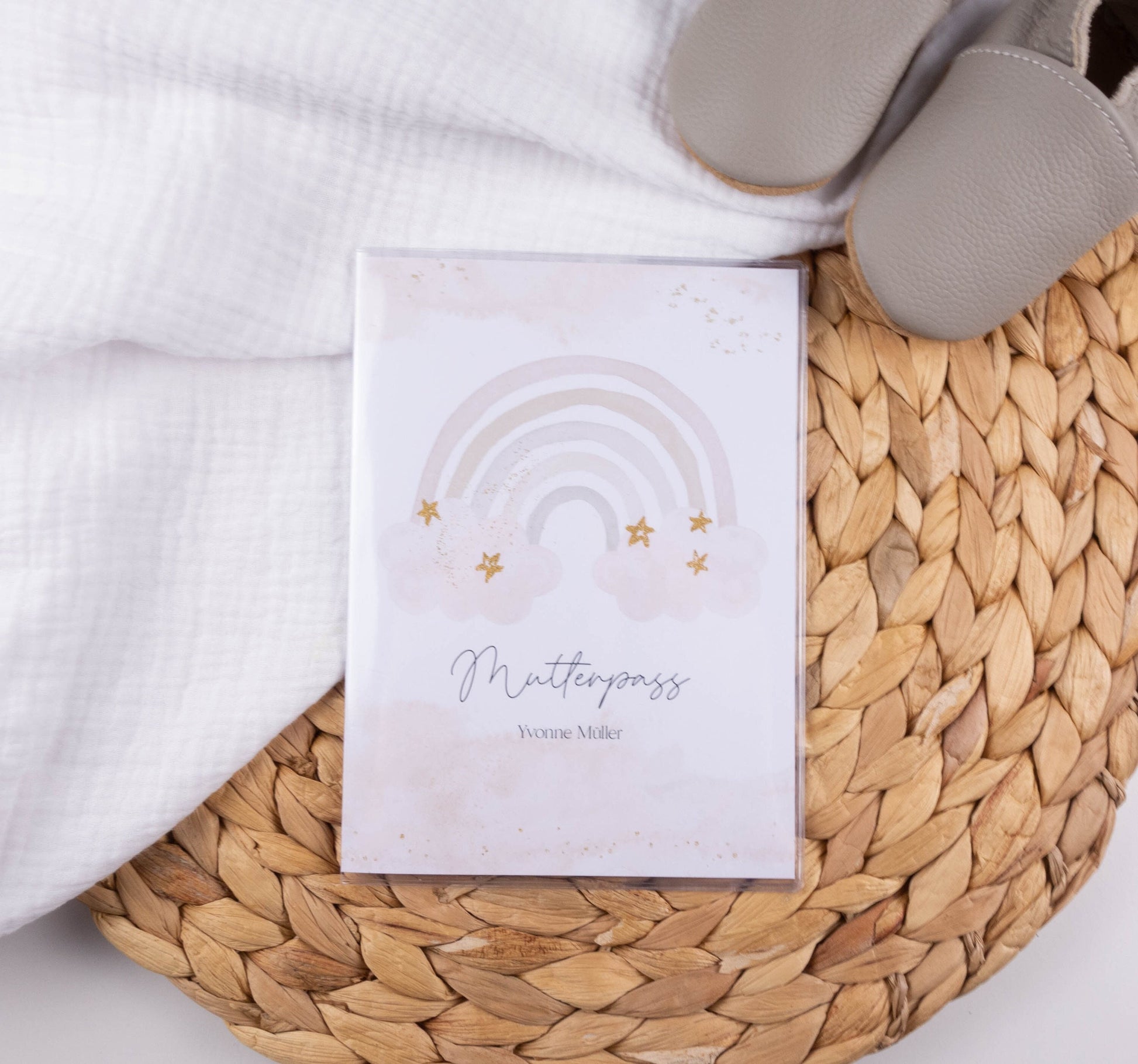 Mutterpass Hülle personalisiert REGENBOGEN WOLKEN | Geschenkidee zur Schwangerschaft Passport Covers Papier Träume