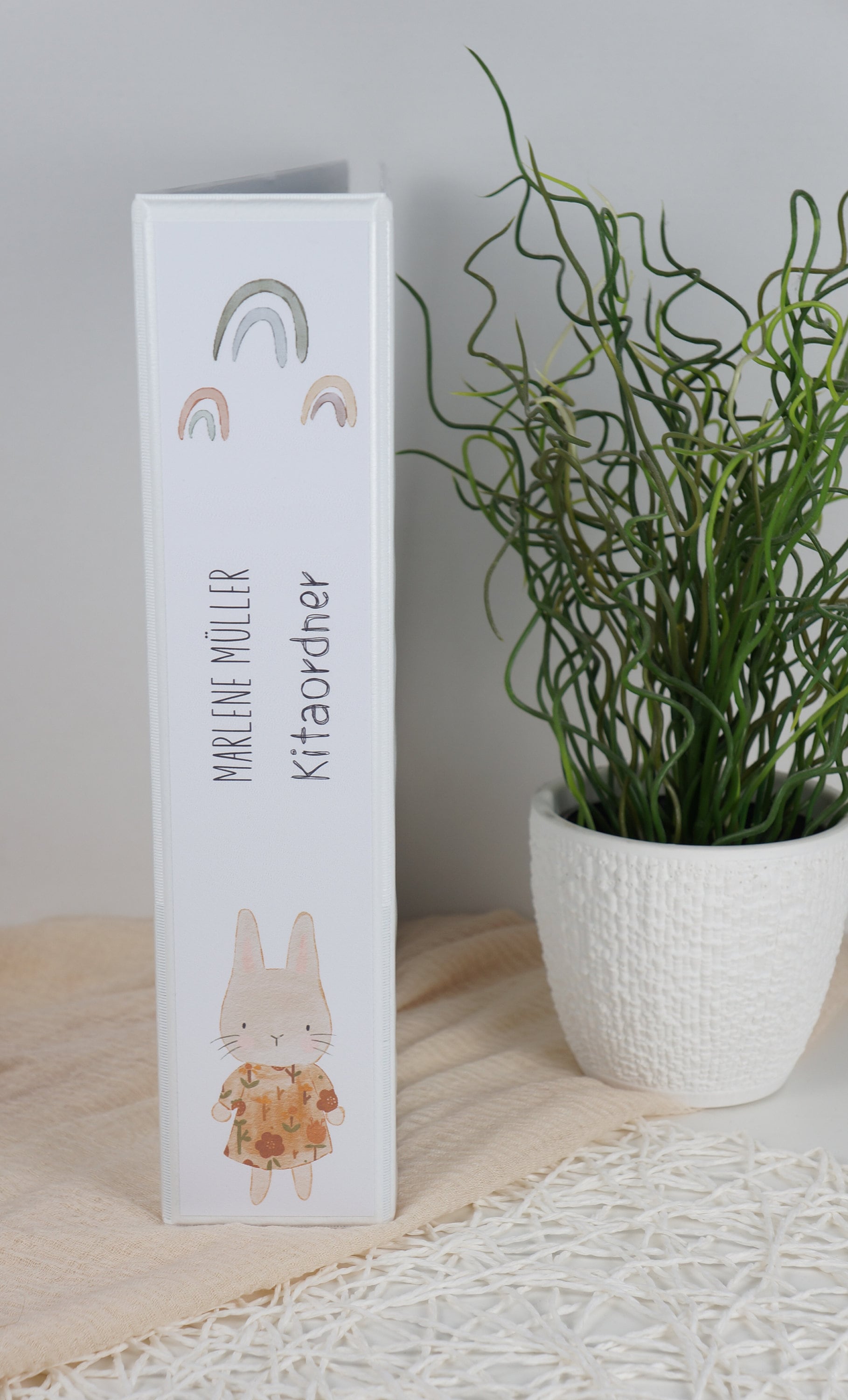 Kindergarten Ordner "Hase Doodle" personalisiert - Sammelmappe Krippe Schule oder Kita Office & School Supplies Papier Träume