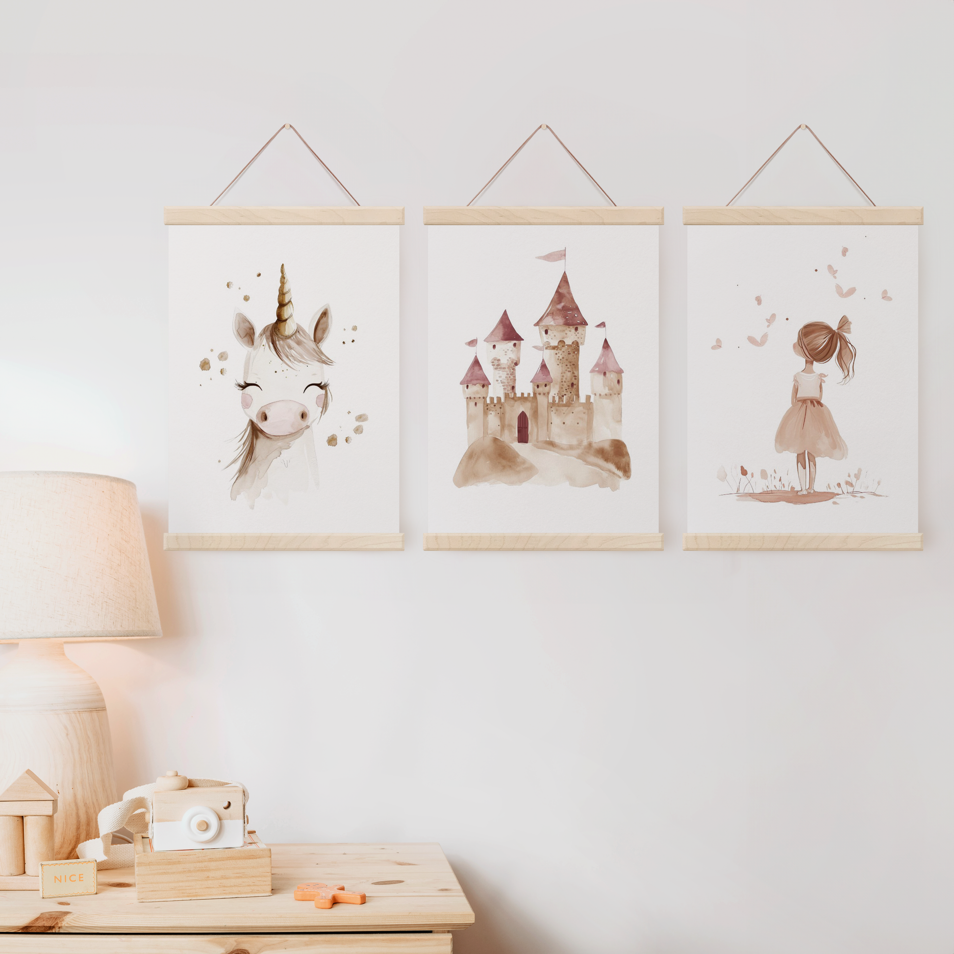 Kinderzimmer Poster 3er Set PRINZESSIN EINHORN Wandbild Kinderposter Geschenk zur Geburt / Einschulung Papier Träume