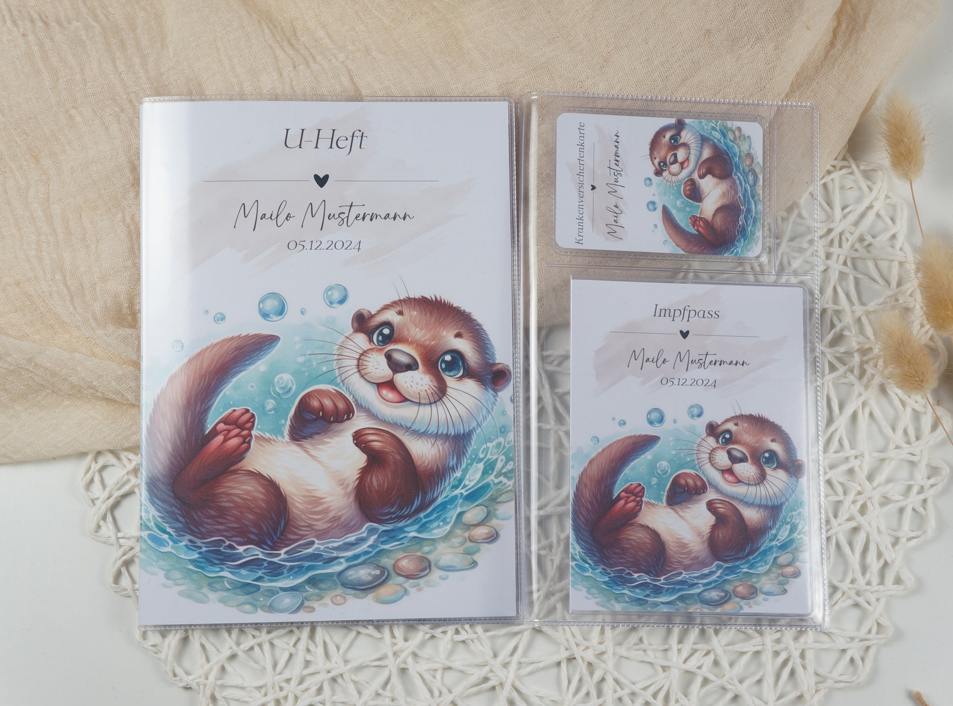 U-Heft/Impfpass/Reisepass personalisiert SCHWIMMENDER OTTER - Geschenk zur Geburt Passport Covers Papier Träume